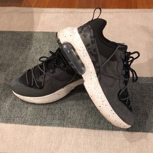 Nike Air Max Viva, size 10